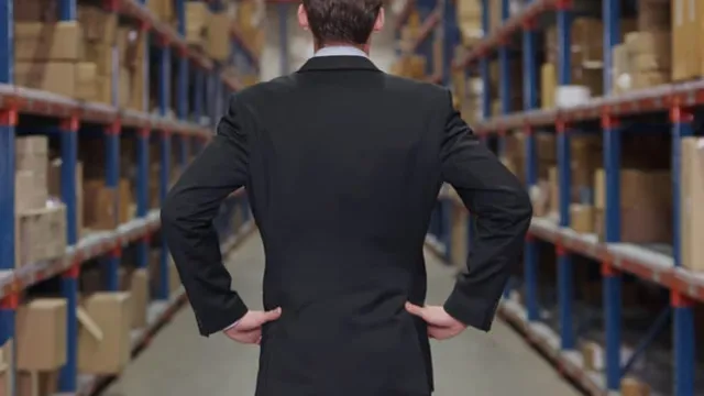 Executive of a company in charge of supplier management.