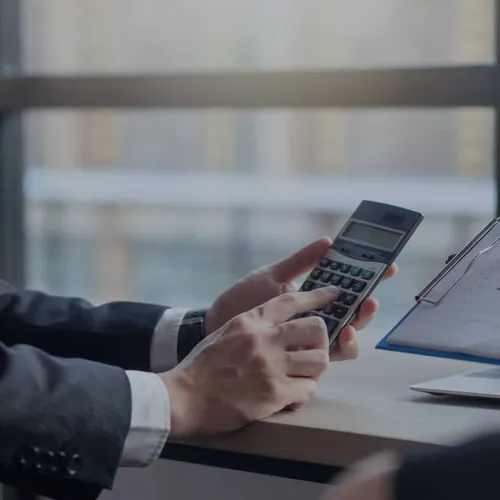 El ROI es un KPI indispensable en la gestión empresarial. El ROI es un KPI indispensable en la gestión empresarial.